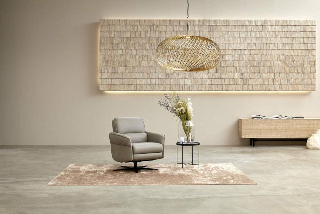 Aura Recliner With Hidden Headrest Recliners Himolla