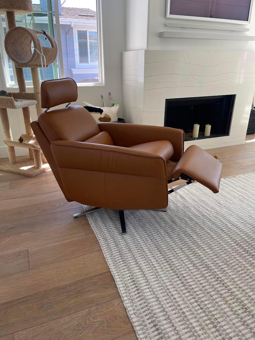 Aura Swivel Power Recliner by Himolla Recliners Himolla