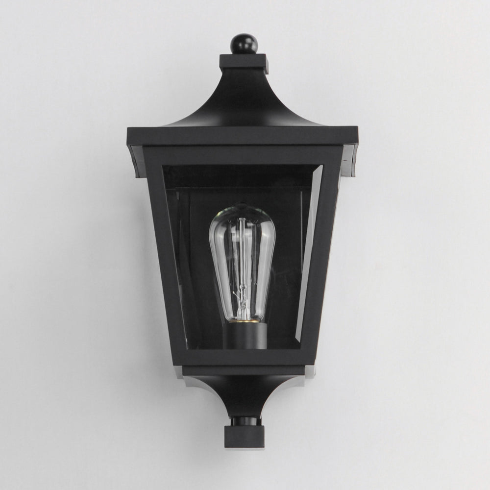 Sutton Place VX 1-Light Outdoor Sconce 460232 by Studio M Lighting – lifestyle