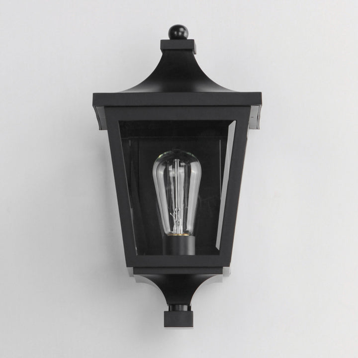 Sutton Place VX 1-Light Outdoor Sconce 460232 by Studio M Lighting – lifestyle