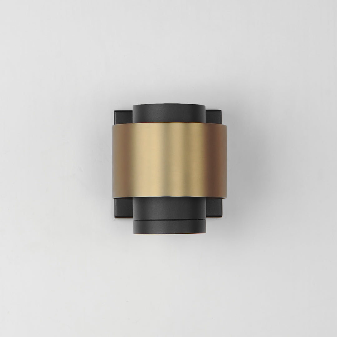 Reveal Outdoor Reveal Small LED Outdoor Wall Sconce by Studio M Lighting – lifestyle