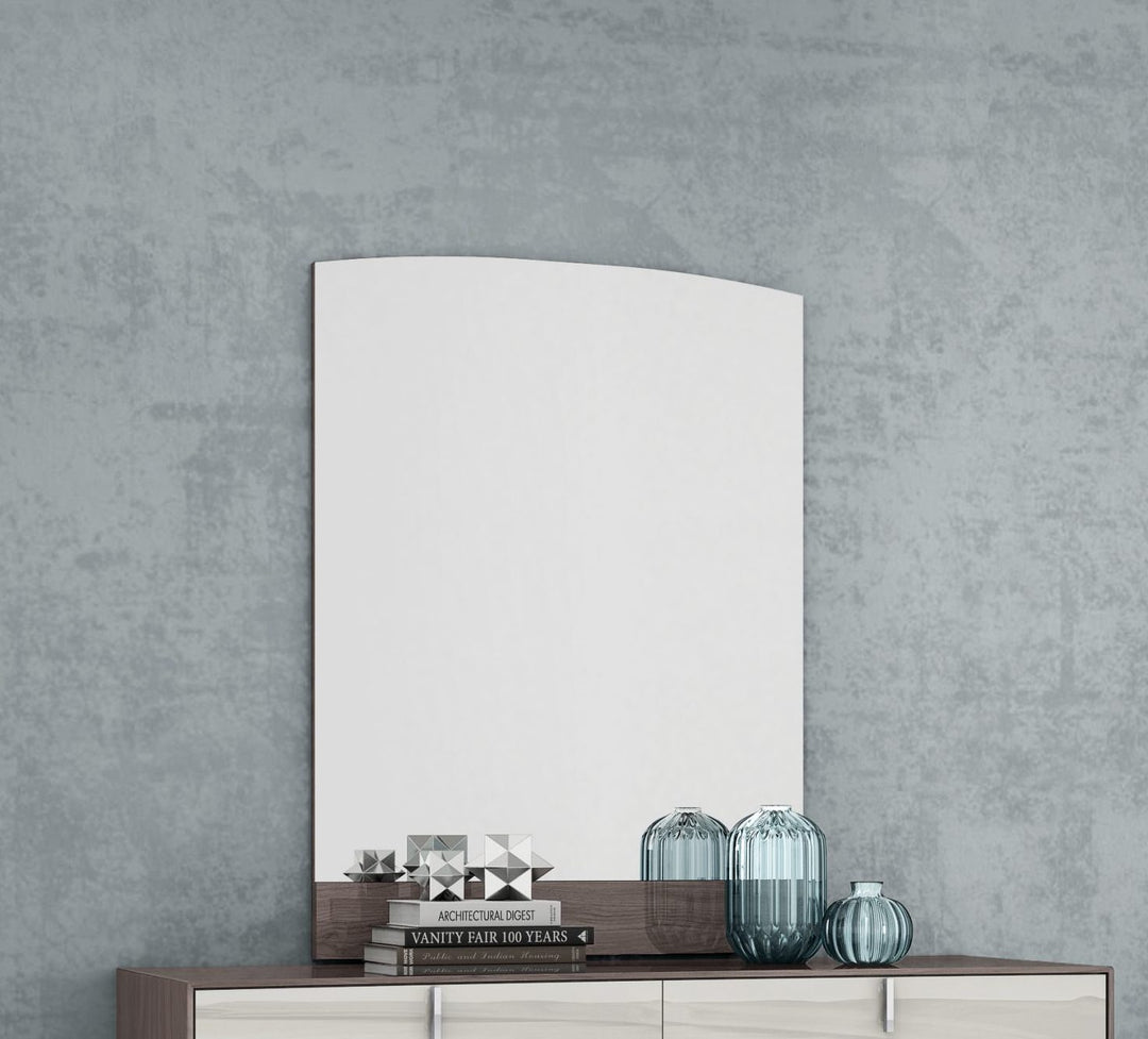 Berlin Rectangular Mirror by Whiteline Modern Living – lifestyle