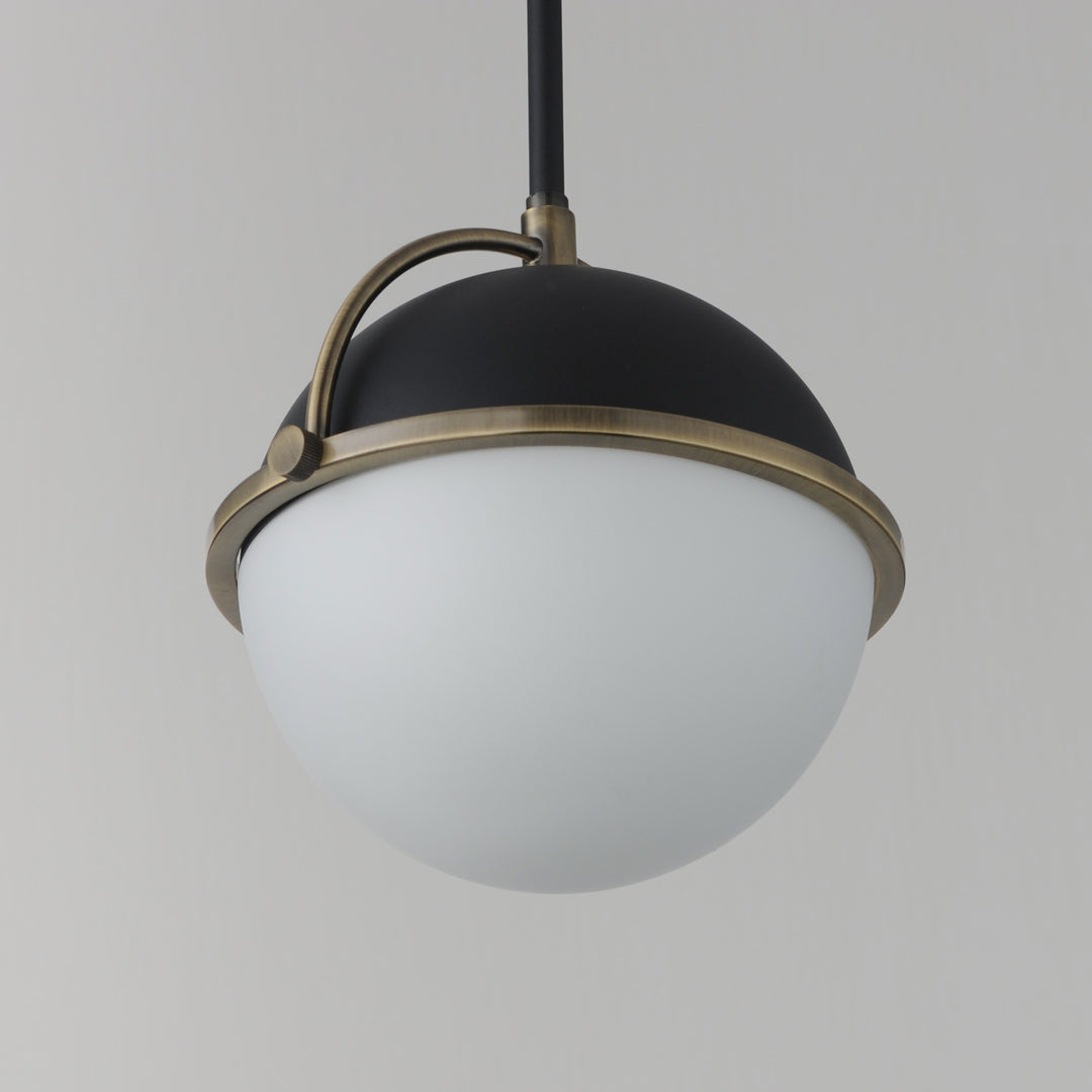 Duke 10 Single Pendant by Studio M Lighting – lifestyle