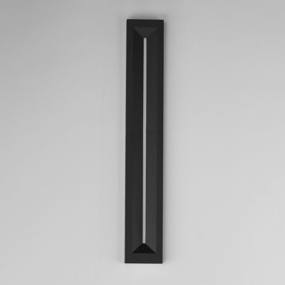 Fosso LED Outdoor Wall Sconce - 5cct by Studio M Lighting – lifestyle