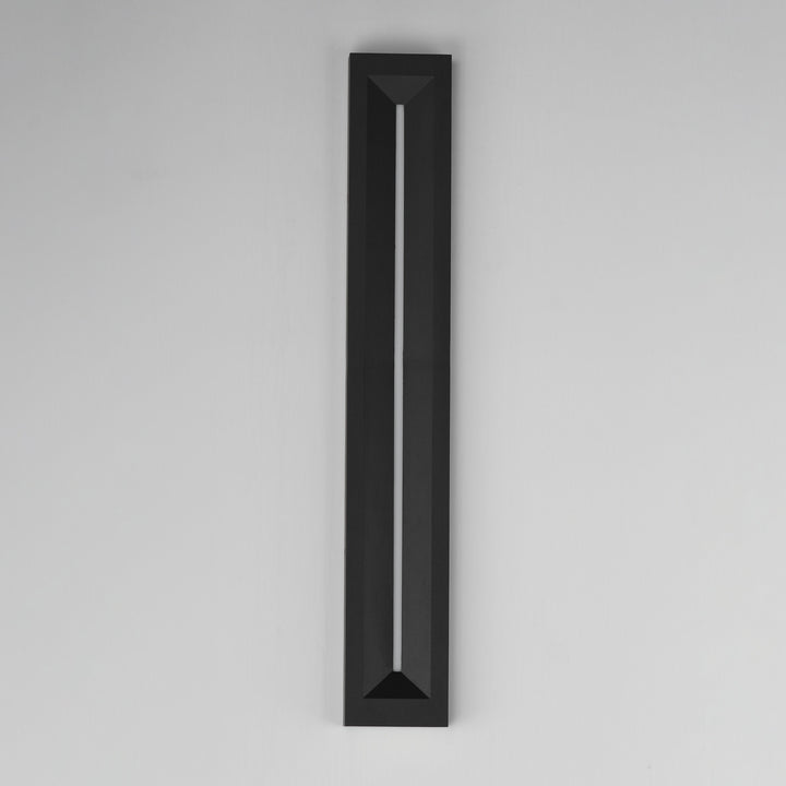 Fosso LED Outdoor Wall Sconce - 5cct by Studio M Lighting – lifestyle
