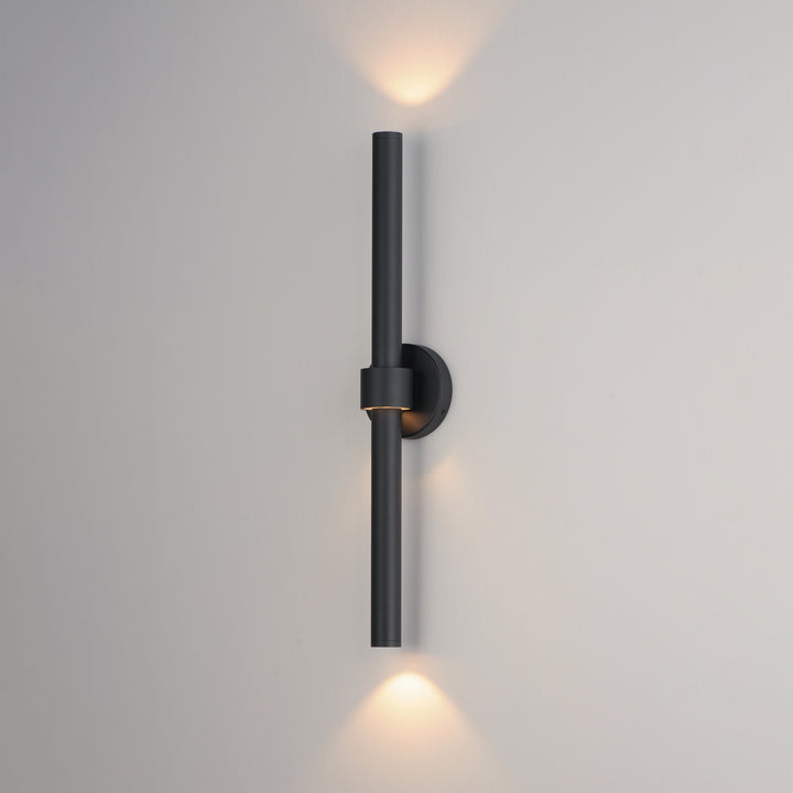 Reveal Outdoor Reveal 28 LED Outdoor Wall Sconce by Studio M Lighting – lifestyle