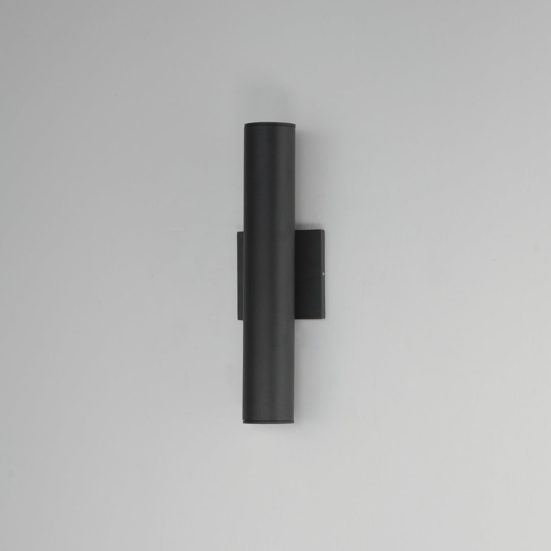 Calibro 15 LED Outdoor Sconce by Studio M Lighting – lifestyle