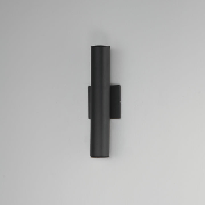 Calibro 15 LED Outdoor Sconce by Studio M Lighting – lifestyle
