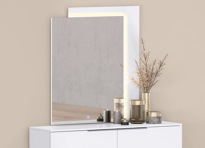 Damien Mirror by Whiteline Modern Living – lifestyle