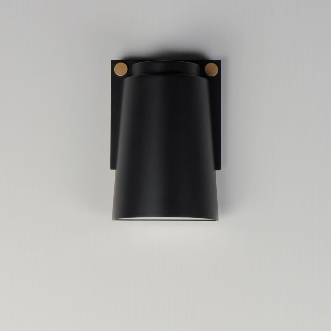 Rivet VX LED Outdoor Sconce by Studio M Lighting – lifestyle