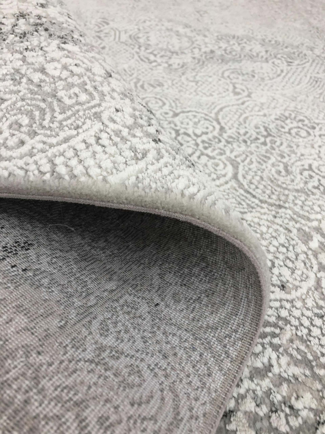 Joya Rug by Whiteline Modern Living – lifestyle