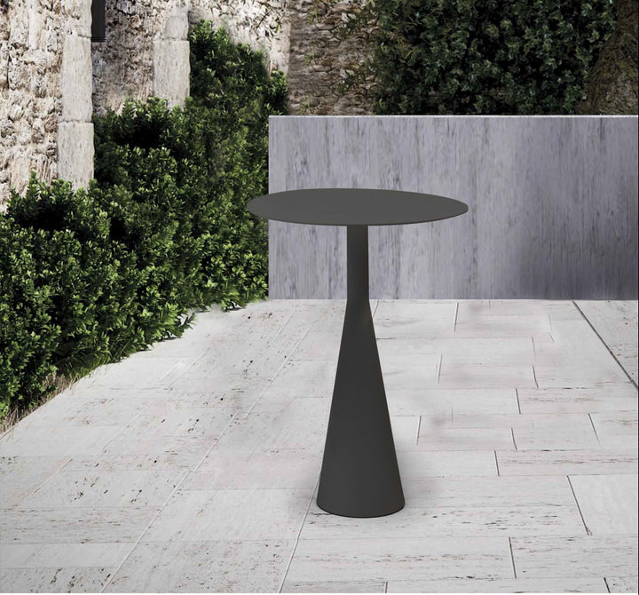 Ireland Indoor/Outdoor Side Table by Whiteline Modern Living – lifestyle