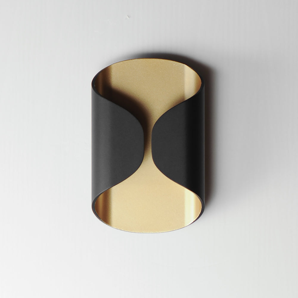 Folio 10" LED Outdoor Wall Lamp by Studio M Lighting – lifestyle