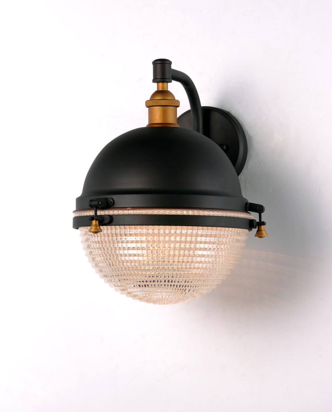 Portside Outdoor Wall Sconce by Studio M Lighting – lifestyle