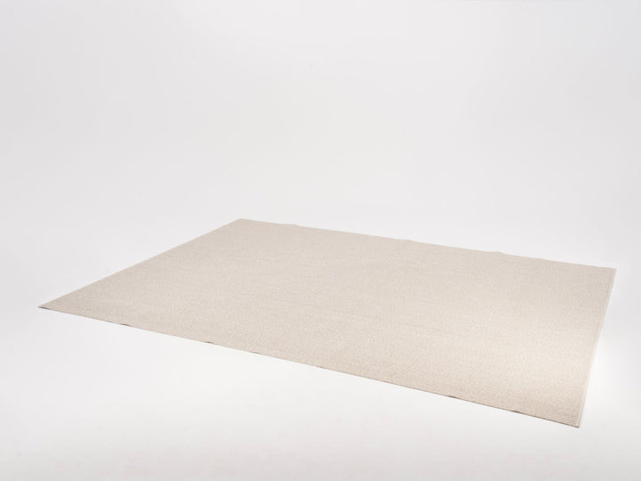 Tapiz Outdoor Rug by Whiteline Modern Living – lifestyle