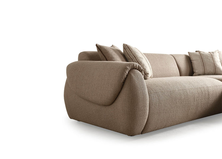 Flore Sectional by Whiteline Modern Living – lifestyle