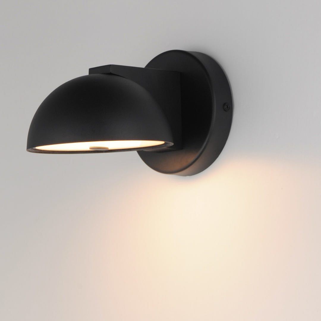 Cauldron 6 LED Outdoor Wall Sconce by Studio M Lighting – lifestyle