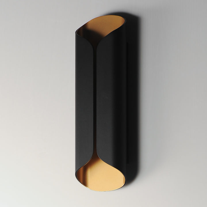 Folio 20" LED Outdoor Wall Lamp by Studio M Lighting – lifestyle