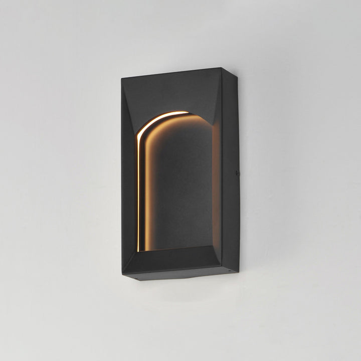 Brasilia Small LED Outdoor Sconce by Studio M Lighting – lifestyle