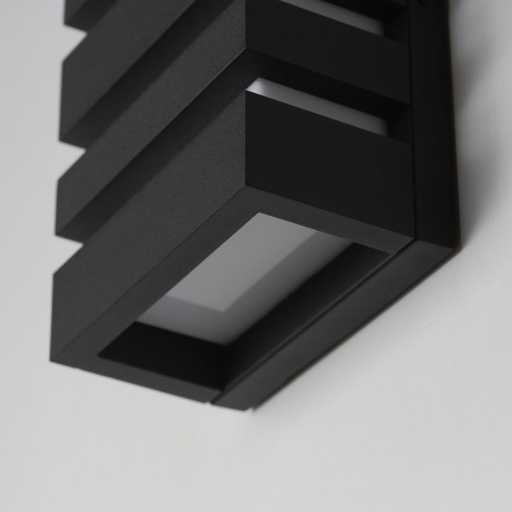 Keyes 14 LED Outdoor Wall Sconce by Studio M Lighting – lifestyle