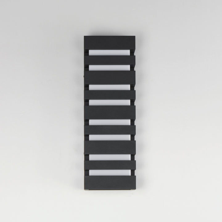 Keyes 20 LED Outdoor Wall Sconce by Studio M Lighting – lifestyle