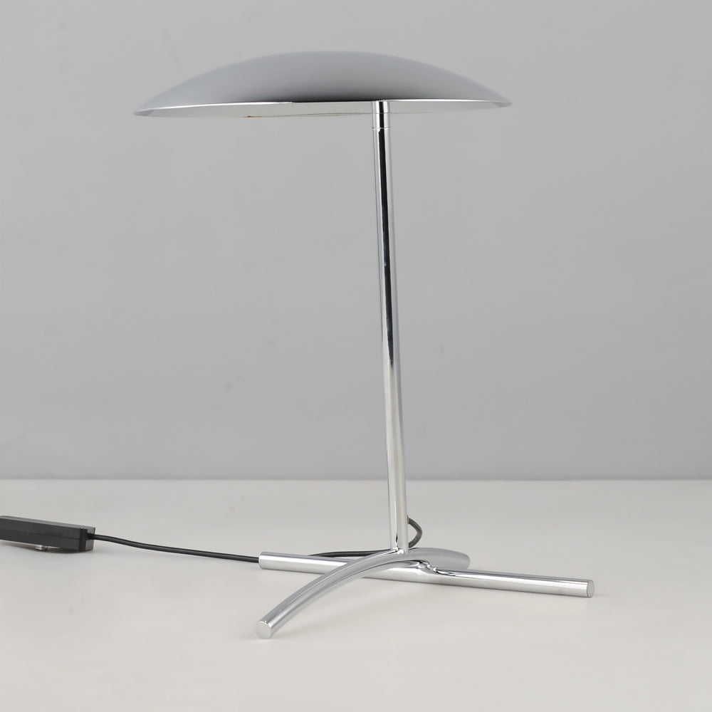 Vesta LED Desk Lamp by Studio M Lighting – lifestyle