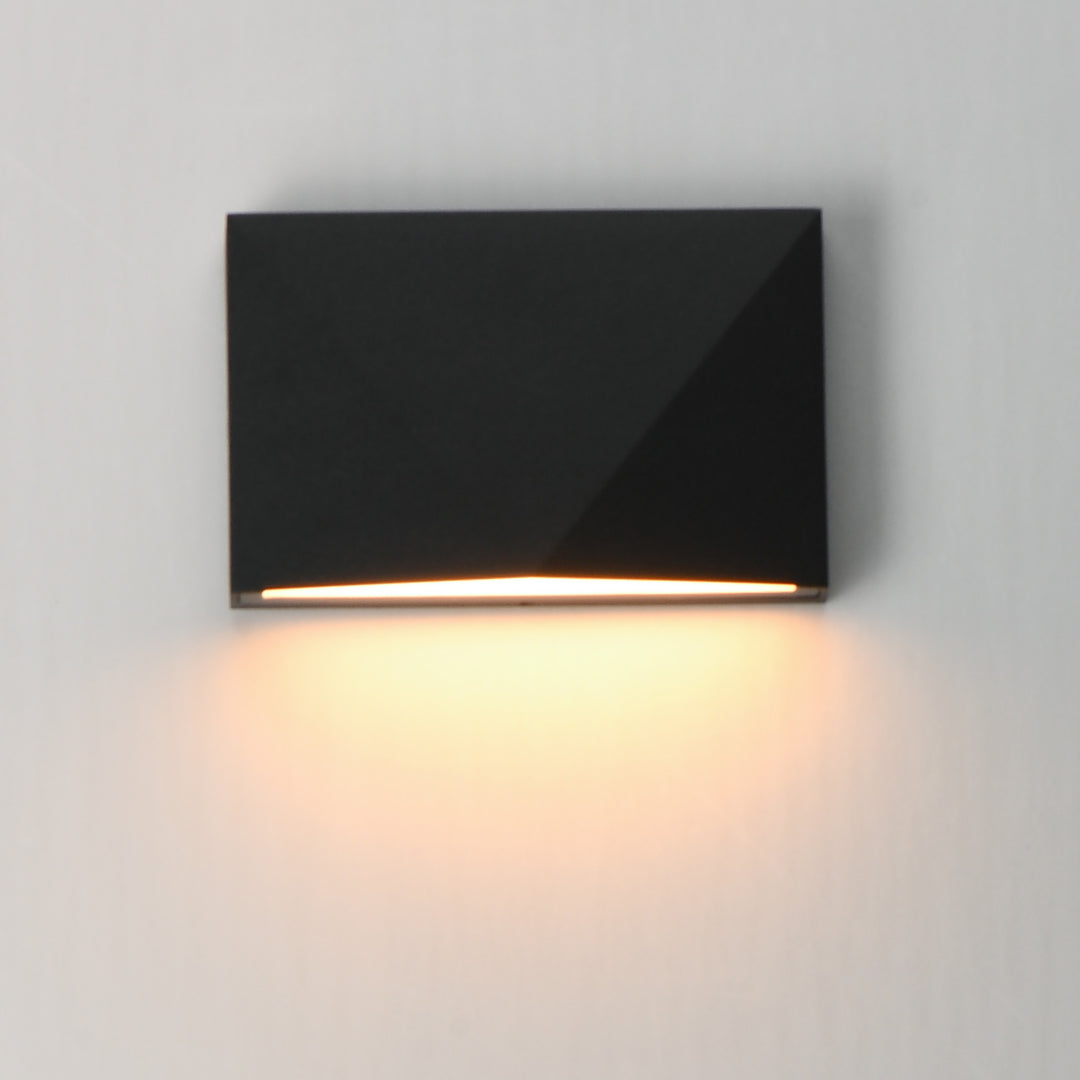 Fractal LED Step Light 3CCT by Studio M Lighting – lifestyle