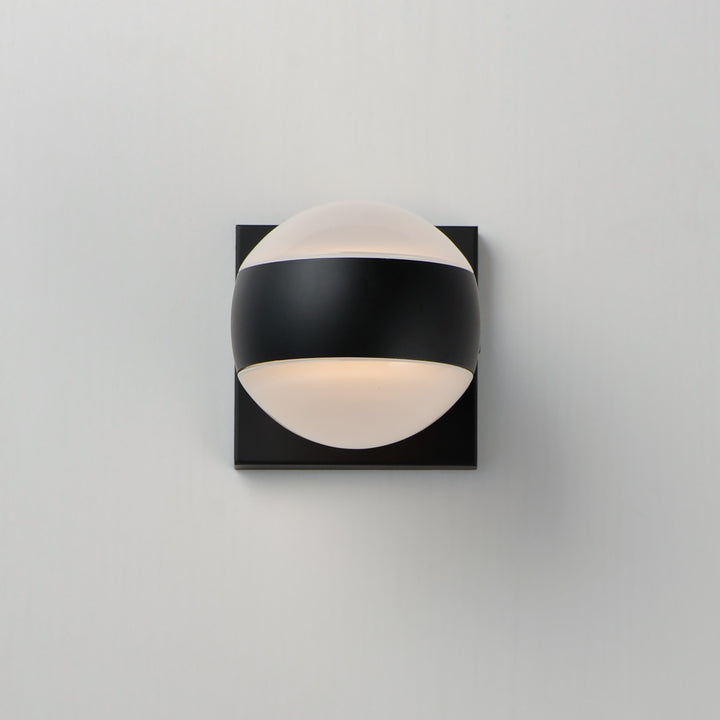 Modular Globe 2-Light LED Sconce by Studio M Lighting – lifestyle