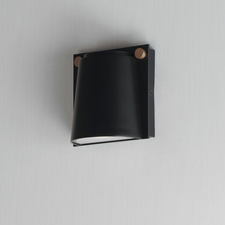 Rivet VX Small LED Outdoor Sconce by Studio M Lighting – lifestyle