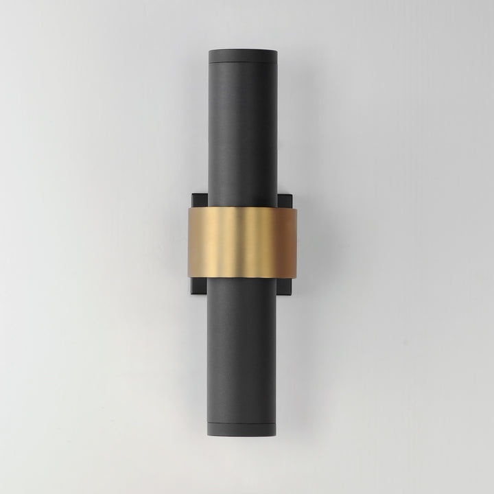 Reveal Outdoor Reveal Large LED Outdoor Wall Sconce by Studio M Lighting – lifestyle