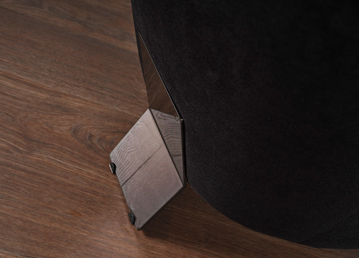 Favori Accent Armchair by Whiteline Modern Living – lifestyle