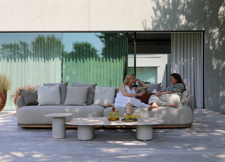 Wave Coffee Table by Whiteline Modern Living – lifestyle