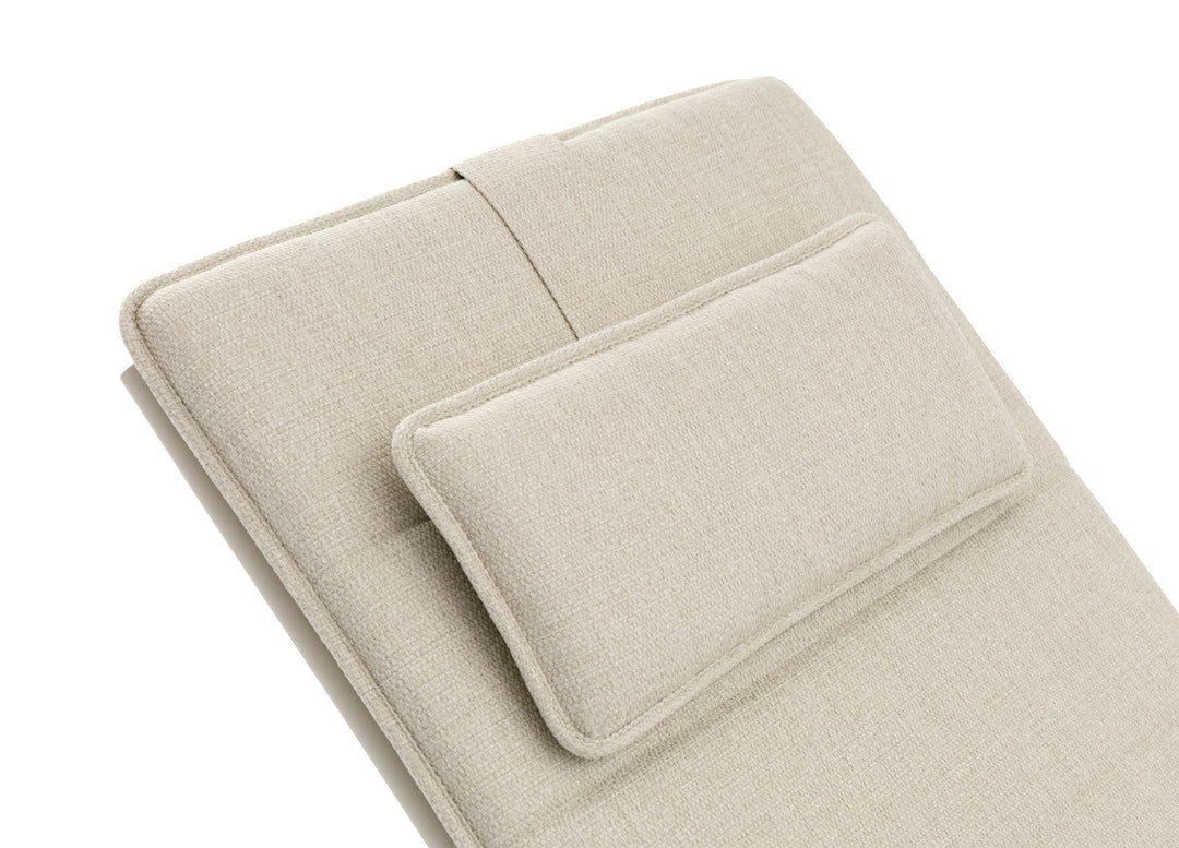 Sunset Chaise by Whiteline Modern Living – lifestyle