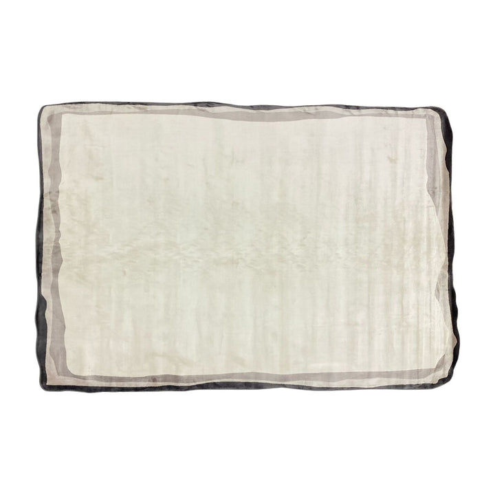 Juliana Rug by Whiteline Modern Living