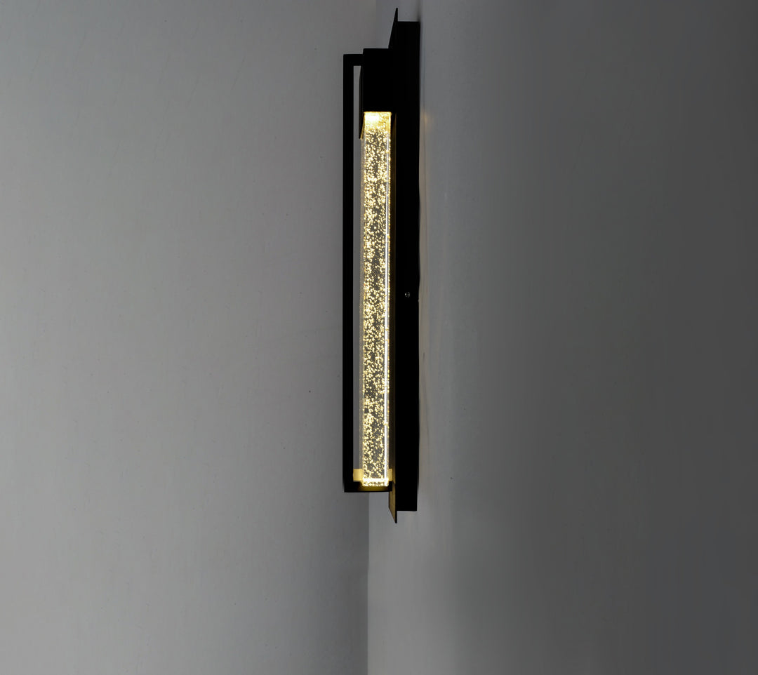 Cascade LED Outdoor Wall Sconce 566193 by Studio M Lighting – lifestyle