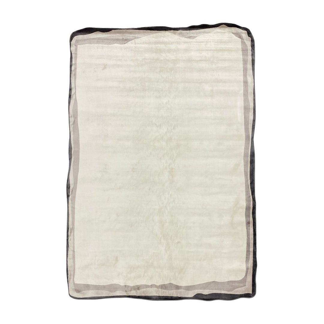 Juliana Rug by Whiteline Modern Living