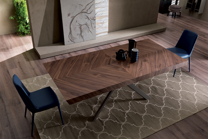 4x4 Fisso Dining Table