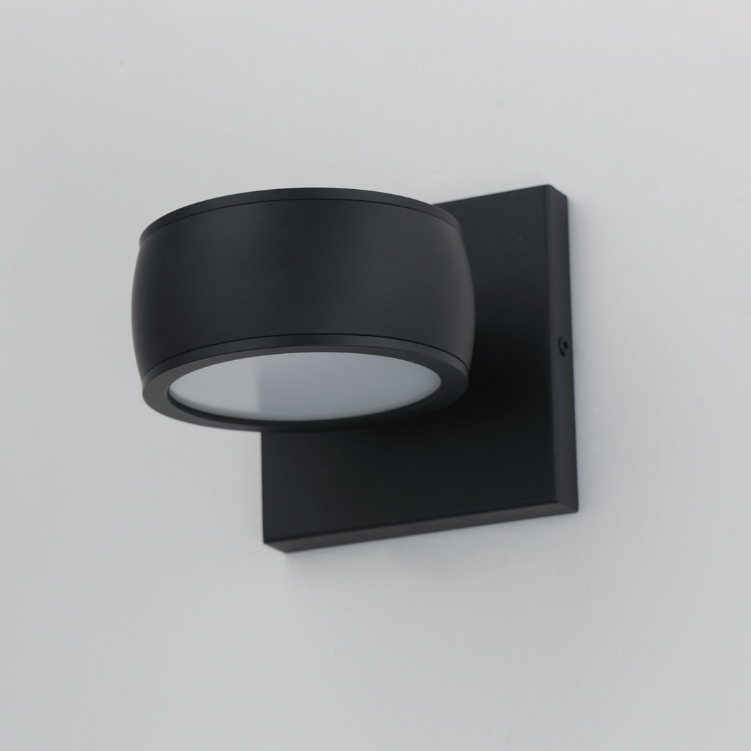 Modular 1-Light LED Outdoor Wall Sconce by Studio M Lighting – lifestyle