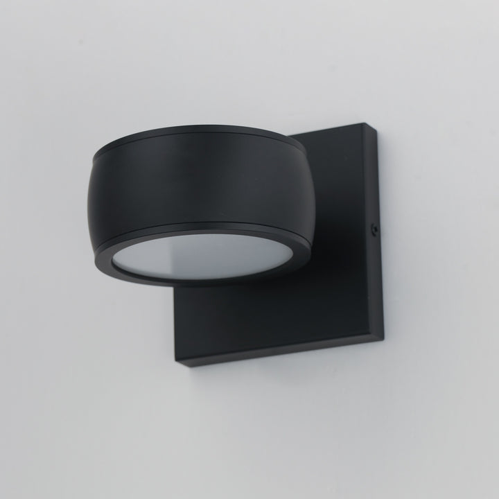 Modular 1-Light LED Outdoor Wall Sconce by Studio M Lighting – lifestyle