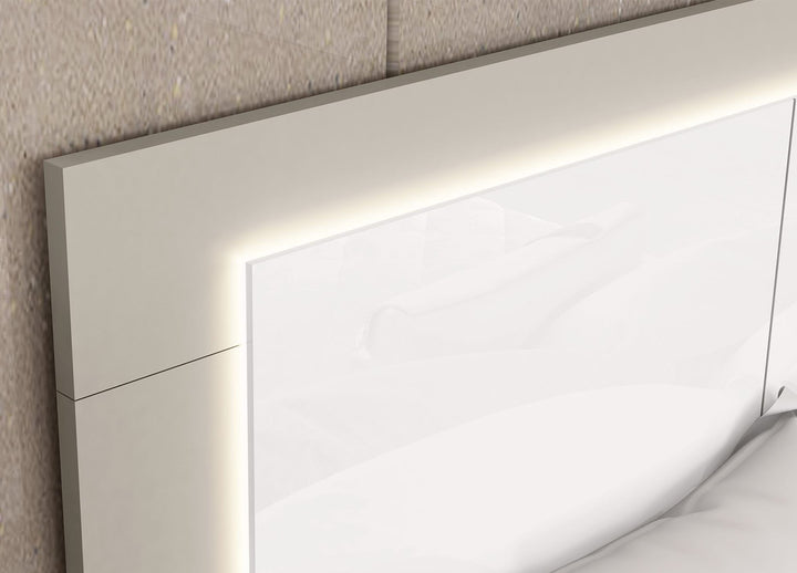 Daisy Bed King by Whiteline Modern Living – lifestyle