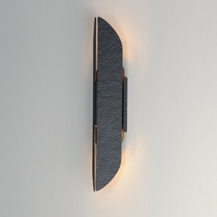 Tectonic 22 Outdoor LED Sconce by Studio M Lighting – lifestyle