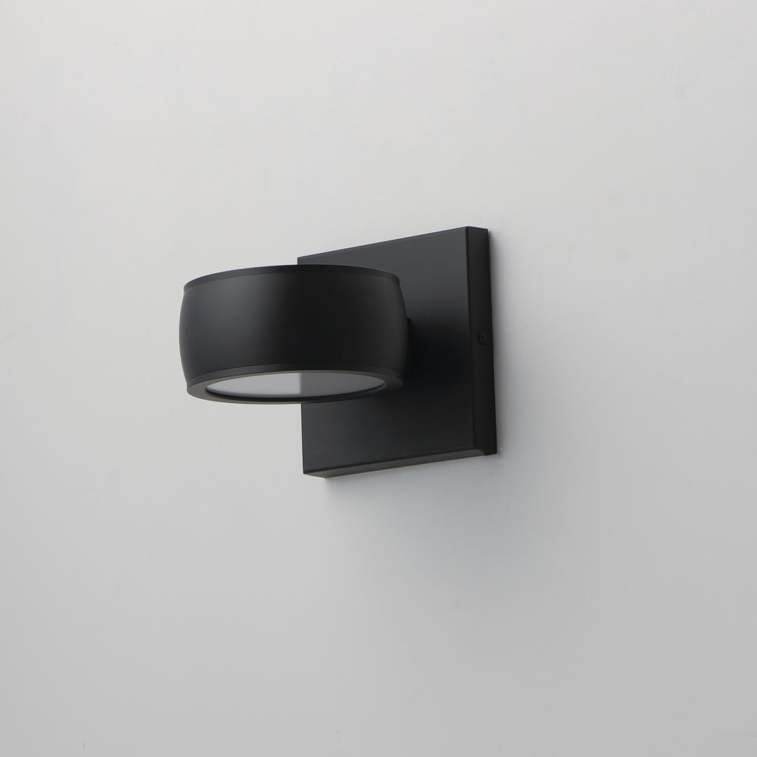 Modular 2-Light LED Outdoor Wall Sconce by Studio M Lighting – lifestyle