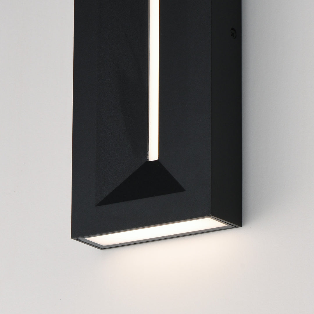 Fosso LED Outdoor Wall Sconce - 5cct by Studio M Lighting – lifestyle