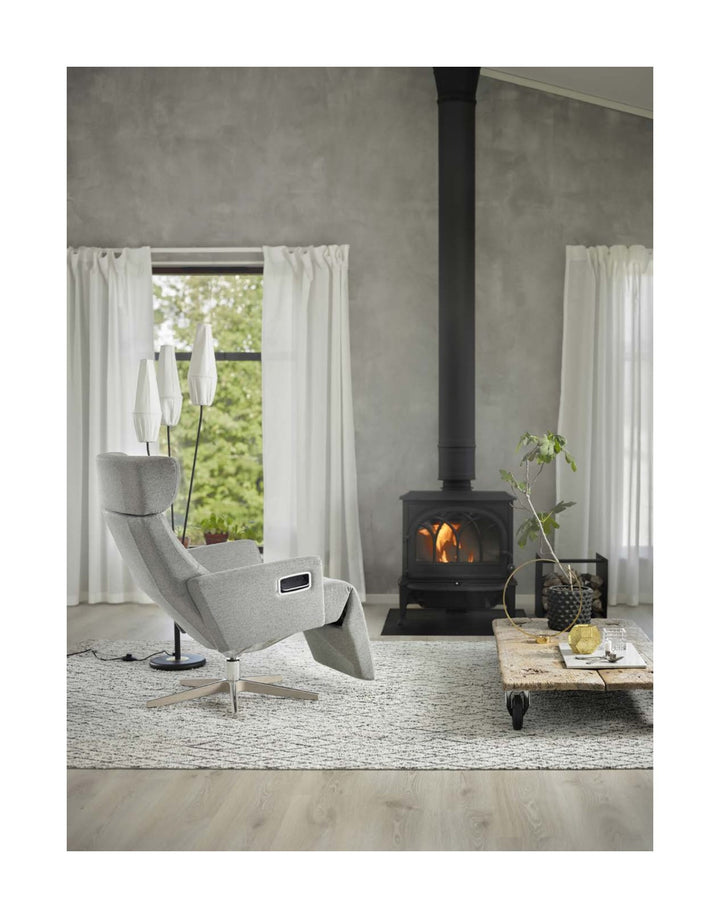 Air Recliner — lookbook lifestyle