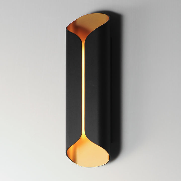 Folio 20" LED Outdoor Wall Lamp by Studio M Lighting – lifestyle