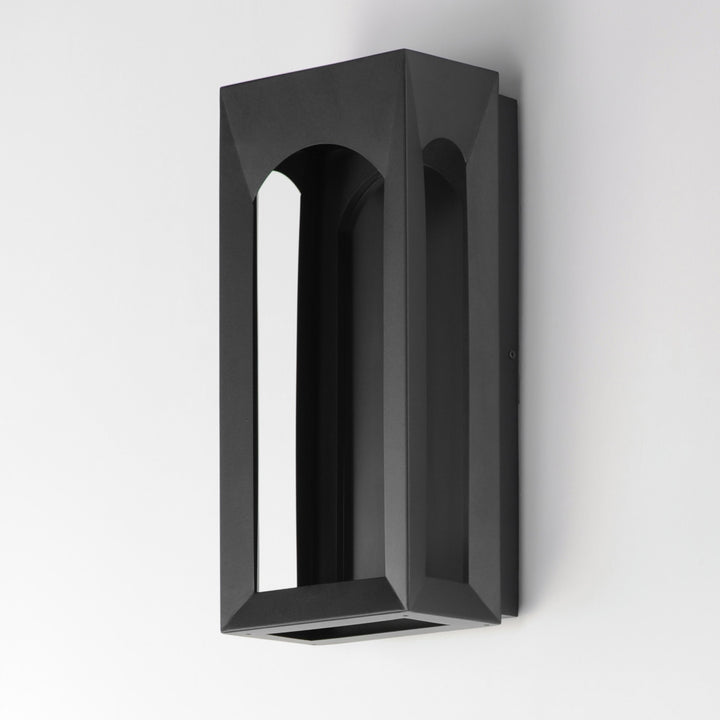 Brasilia Large LED Outdoor Sconce by Studio M Lighting – lifestyle