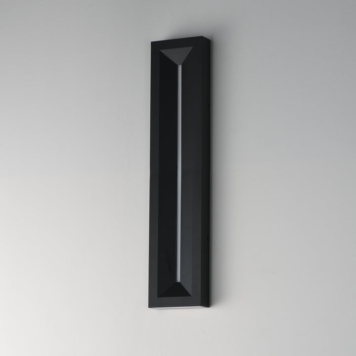 Fosso LED Outdoor Wall Sconce - 5cct by Studio M Lighting – lifestyle