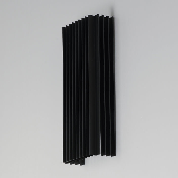 Rampart Large LED Outdoor Wall Sconce by Studio M Lighting – lifestyle