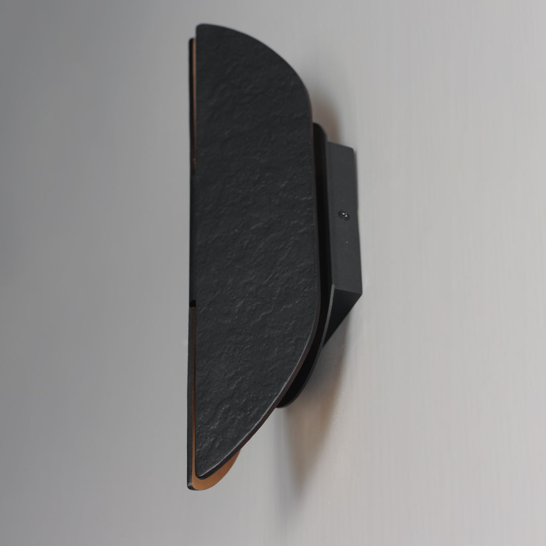Tectonic 14 Outdoor LED Sconce by Studio M Lighting – lifestyle