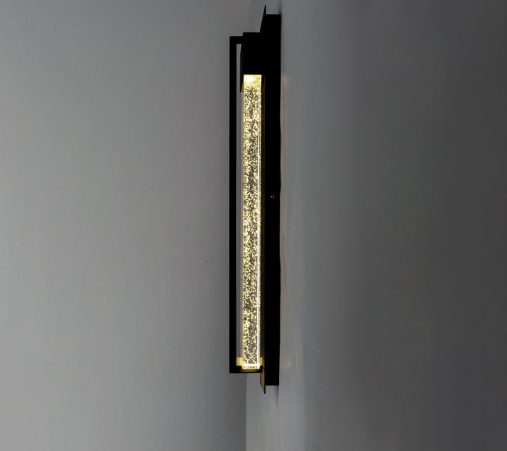 Cascade LED Outdoor Wall Sconce 566194 by Studio M Lighting – lifestyle
